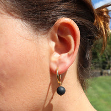 Load image into Gallery viewer, Fabuleux Vous Black Onyx Yellow Gold 20mm Hoop Earrings
