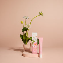 Load image into Gallery viewer, Huxter 15ml Hydrating Lip Oil Boxed- Limited Edition Berry Pink
