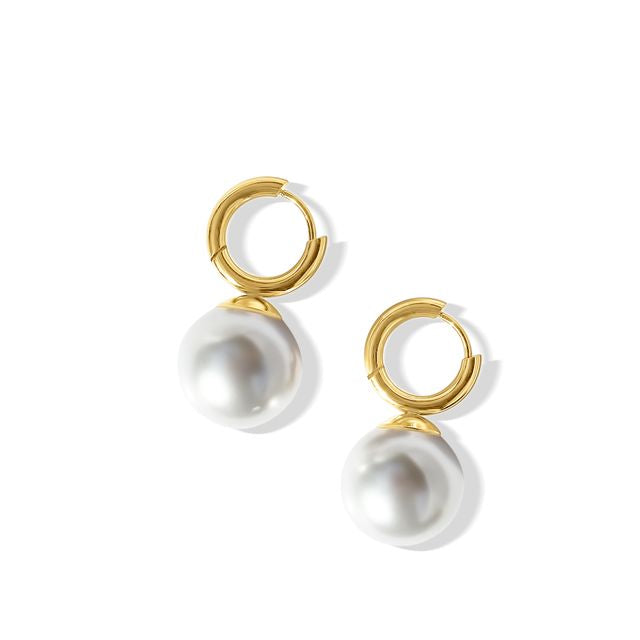 Fabuleux Vous Steel Me Gold Round Pearl Earrings