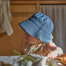 Load image into Gallery viewer, Nature Baby Bucket Chambray- Sky
