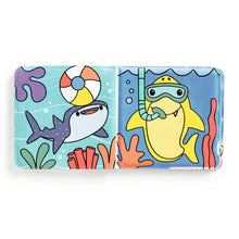Load image into Gallery viewer, Mudpuppy Shark Splash! Colour Magic Bath Book
