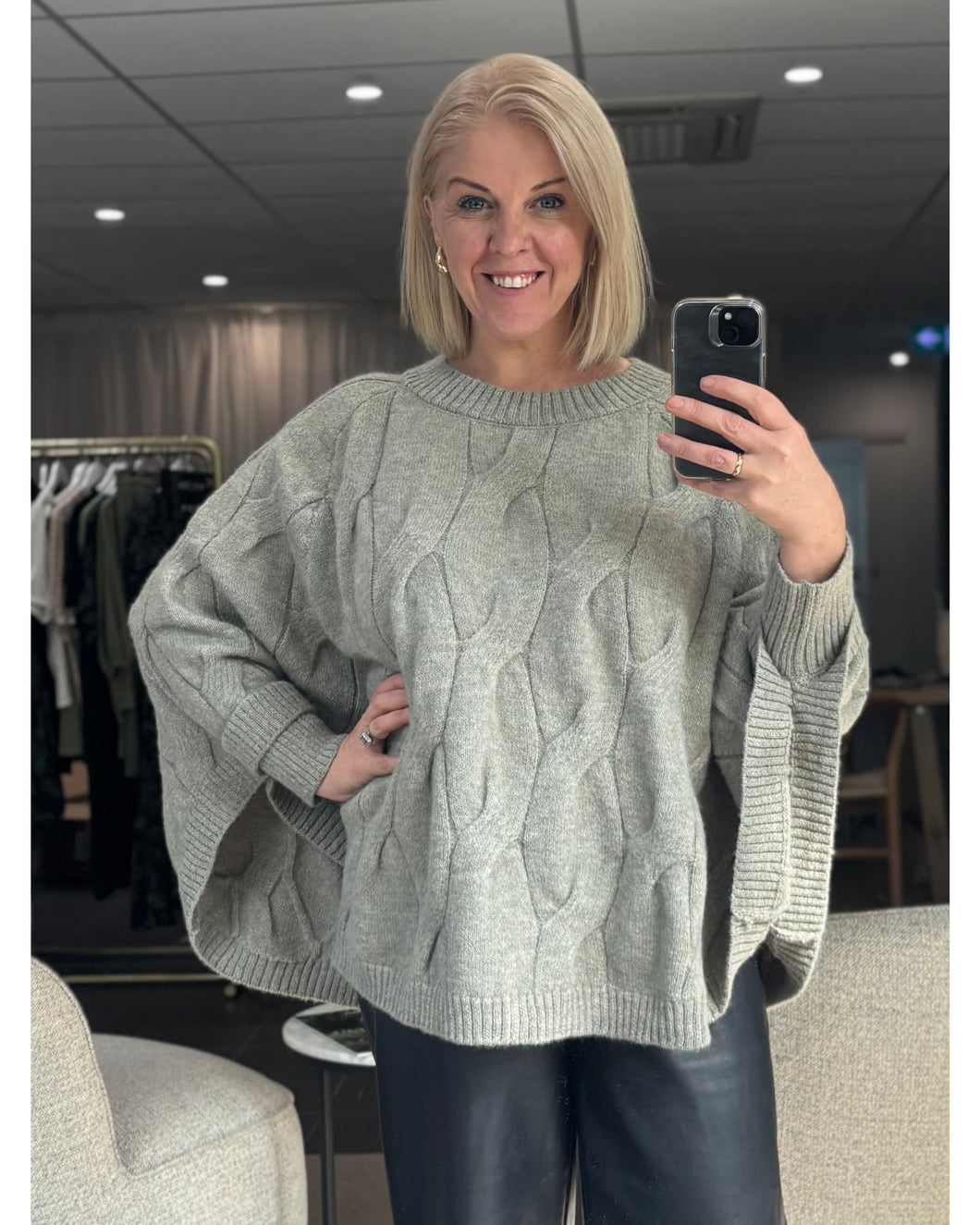 Stella & Gemma Cable Poncho Sage Marle
