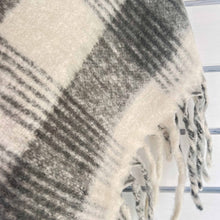 Load image into Gallery viewer, Linens &amp; More Bliss Wool Mohair Blend- White/Dark Grey
