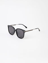 Load image into Gallery viewer, Stella &amp; Gemma Judy Sunglasses- Black
