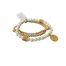 Load image into Gallery viewer, Lindi Kingi Beaded Bracelet- Cream &amp; Gold Howlite with Charm
