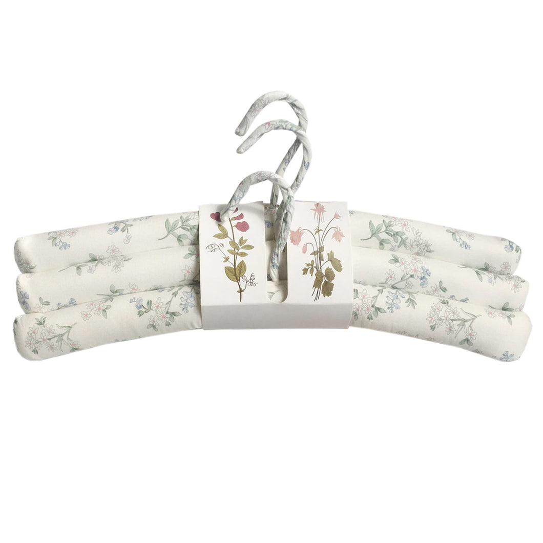 Linens & More Blooming set of 3 Coat Hangers