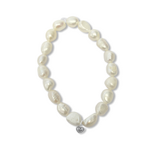 Load image into Gallery viewer, Fabuleux Vous La Pierre FW Keshi White Pearl Stretchy Bracelet
