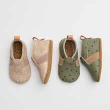 Load image into Gallery viewer, Pretty Brave SLIP-ON Blush Leopard

