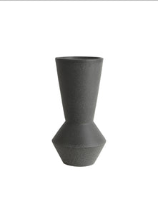Flower Systems Angle Ceramic Vase Black