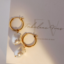Load image into Gallery viewer, Fabuleux Vous Steel Me Yellow Gold Baroque Pearl Hoop Earrings

